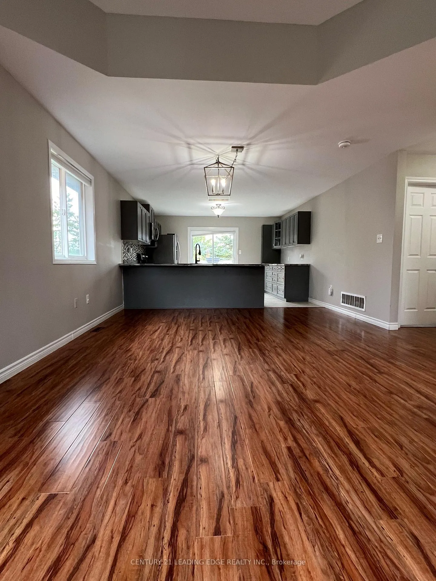 Photo 6 of Unit Upper, 23 Dunsmore Lane, Barrie, Georgian Drive — HOMEH