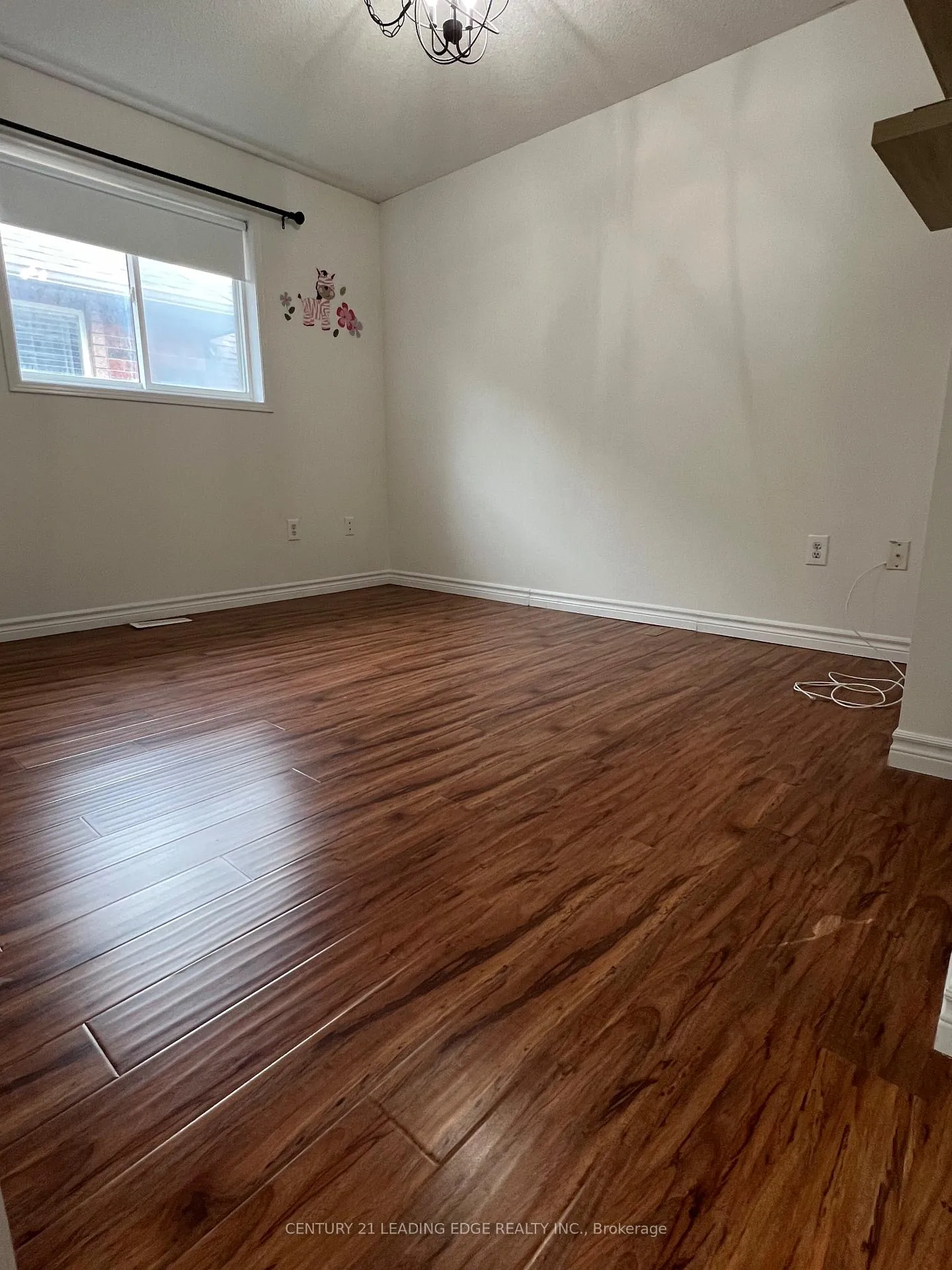 Photo 8 of Unit Upper, 23 Dunsmore Lane, Barrie, Georgian Drive — HOMEH