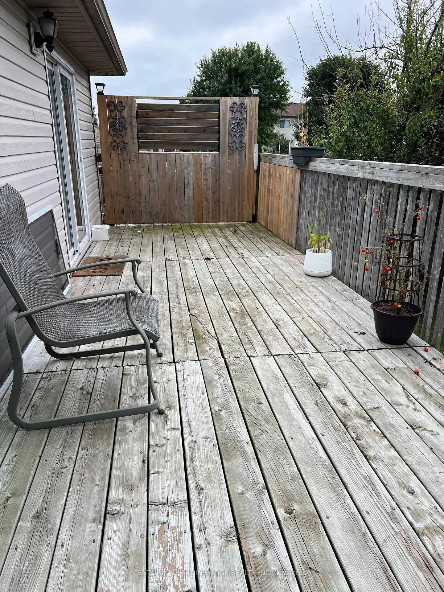 Photo 12 of Unit Upper, 23 Dunsmore Lane, Barrie, Georgian Drive — HOMEH
