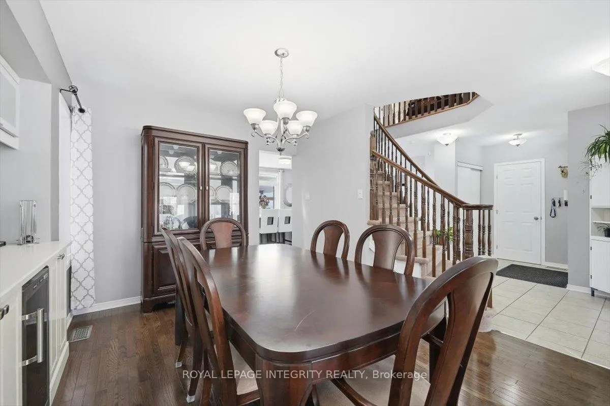 Photo 12 of 1110 Luesby Crescent, Ottawa, Fallingbrook/Gardenway South — HOMEH