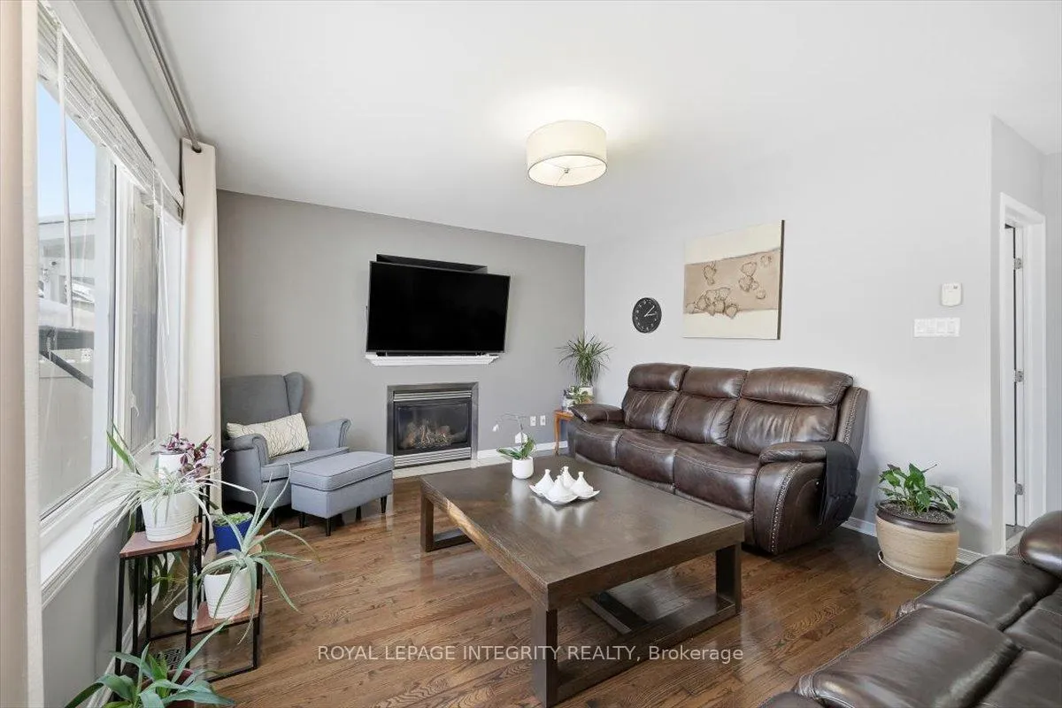 Photo 19 of 1110 Luesby Crescent, Ottawa, Fallingbrook/Gardenway South — HOMEH
