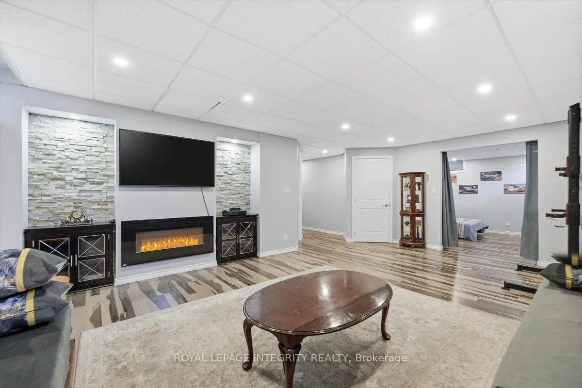 Photo 37 of 1110 Luesby Crescent, Ottawa, Fallingbrook/Gardenway South — HOMEH