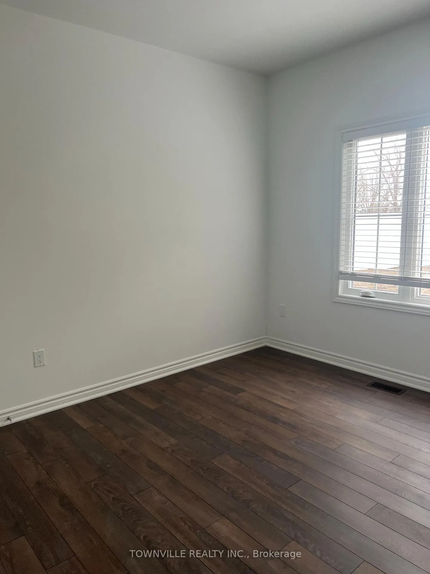 Photo 5 of 64 Lincoln Drive, Belleville, Belleville Ward — HOMEH