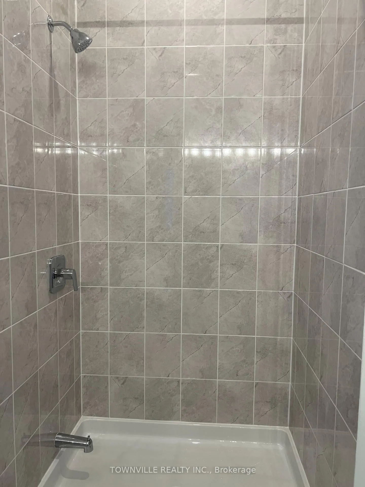Photo 13 of 64 Lincoln Drive, Belleville, Belleville Ward — HOMEH