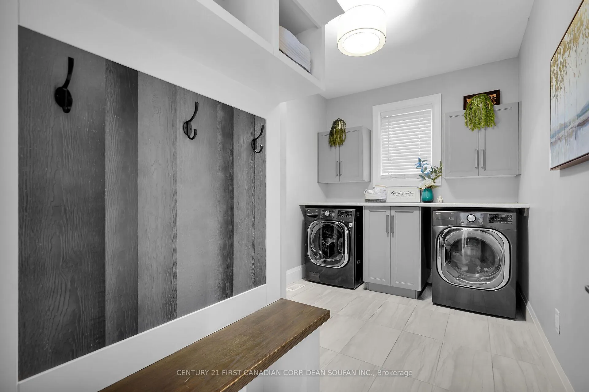 Photo 20 of 405 Darcy Drive, Strathroy-Caradoc, NE — HOMEH