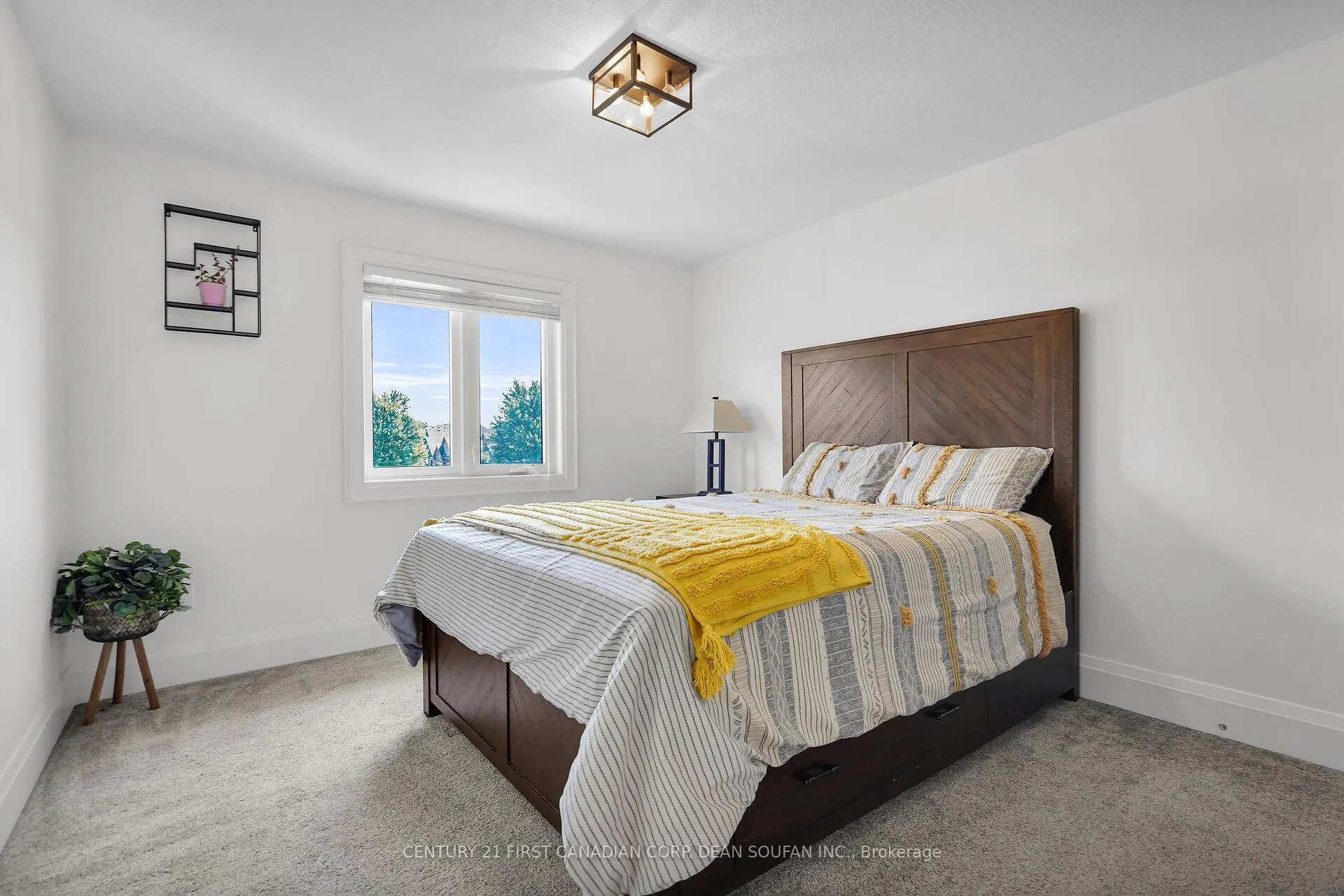 Photo 29 of 405 Darcy Drive, Strathroy-Caradoc, NE — HOMEH