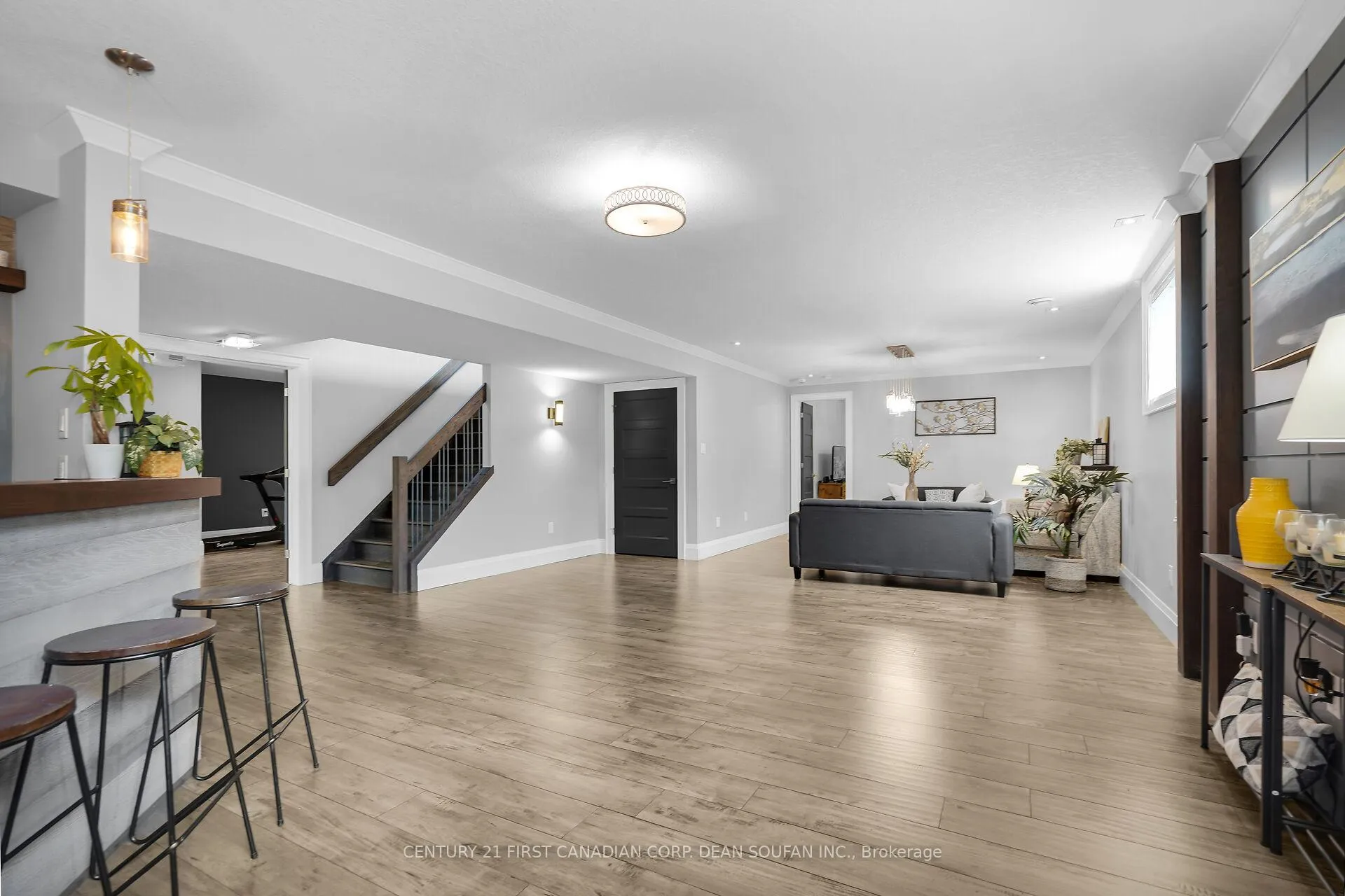 Photo 33 of 405 Darcy Drive, Strathroy-Caradoc, NE — HOMEH