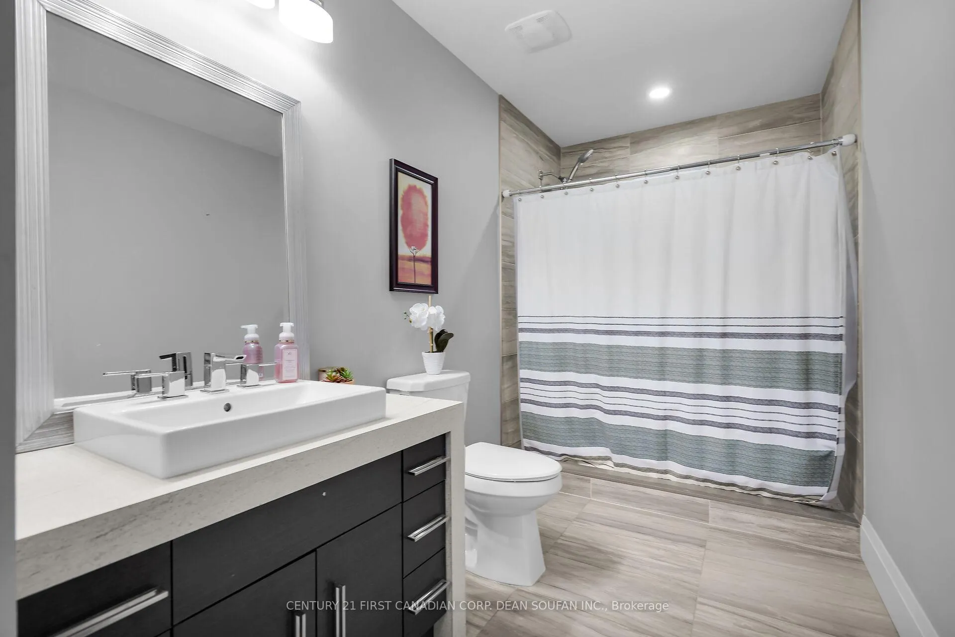Photo 41 of 405 Darcy Drive, Strathroy-Caradoc, NE — HOMEH