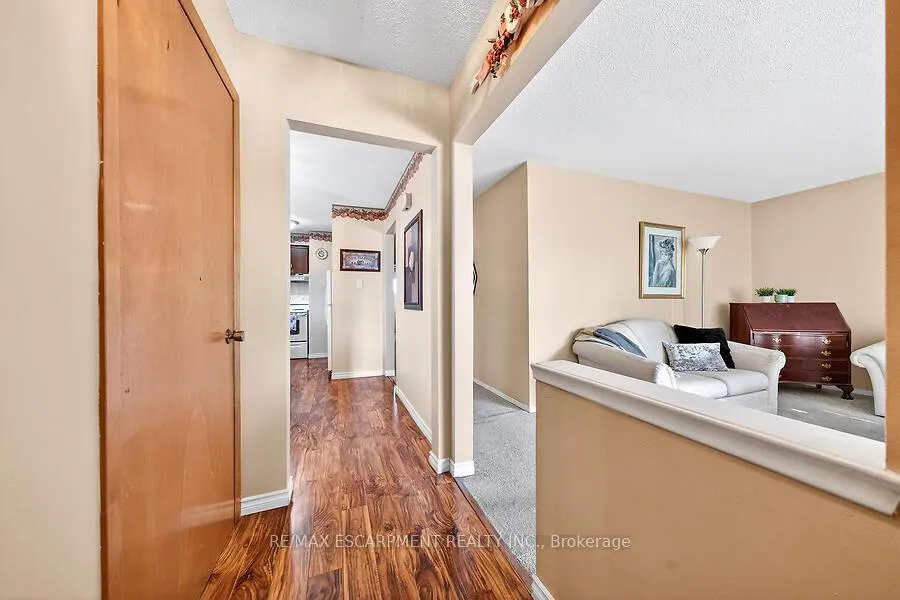Photo 4 of 66 Highridge Avenue, Hamilton, Riverdale — HOMEH