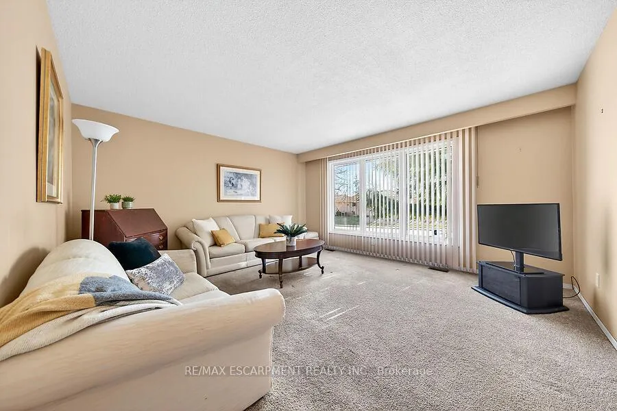 Photo 5 of 66 Highridge Avenue, Hamilton, Riverdale — HOMEH