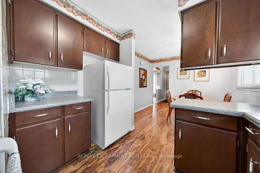 Photo 13 of 66 Highridge Avenue, Hamilton, Riverdale — HOMEH