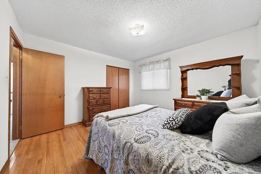 Photo 15 of 66 Highridge Avenue, Hamilton, Riverdale — HOMEH