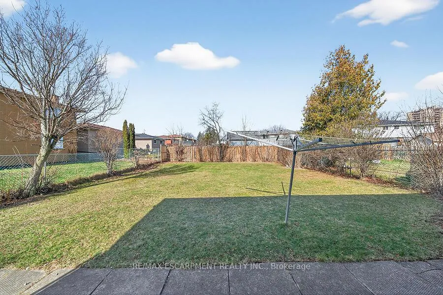 Photo 35 of 66 Highridge Avenue, Hamilton, Riverdale — HOMEH