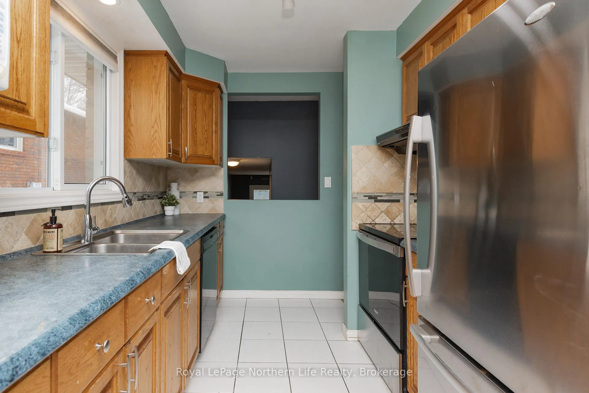 Photo 9 of 38 Oakdale Road, North Bay, College Heights — HOMEH