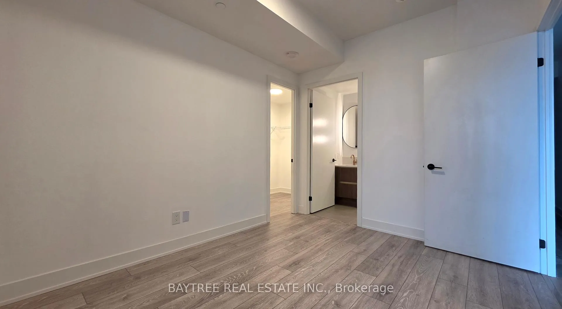 Photo 3 of Unit 316, 1285 Queen Street E, Toronto, Greenwood-Coxwell — HOMEH