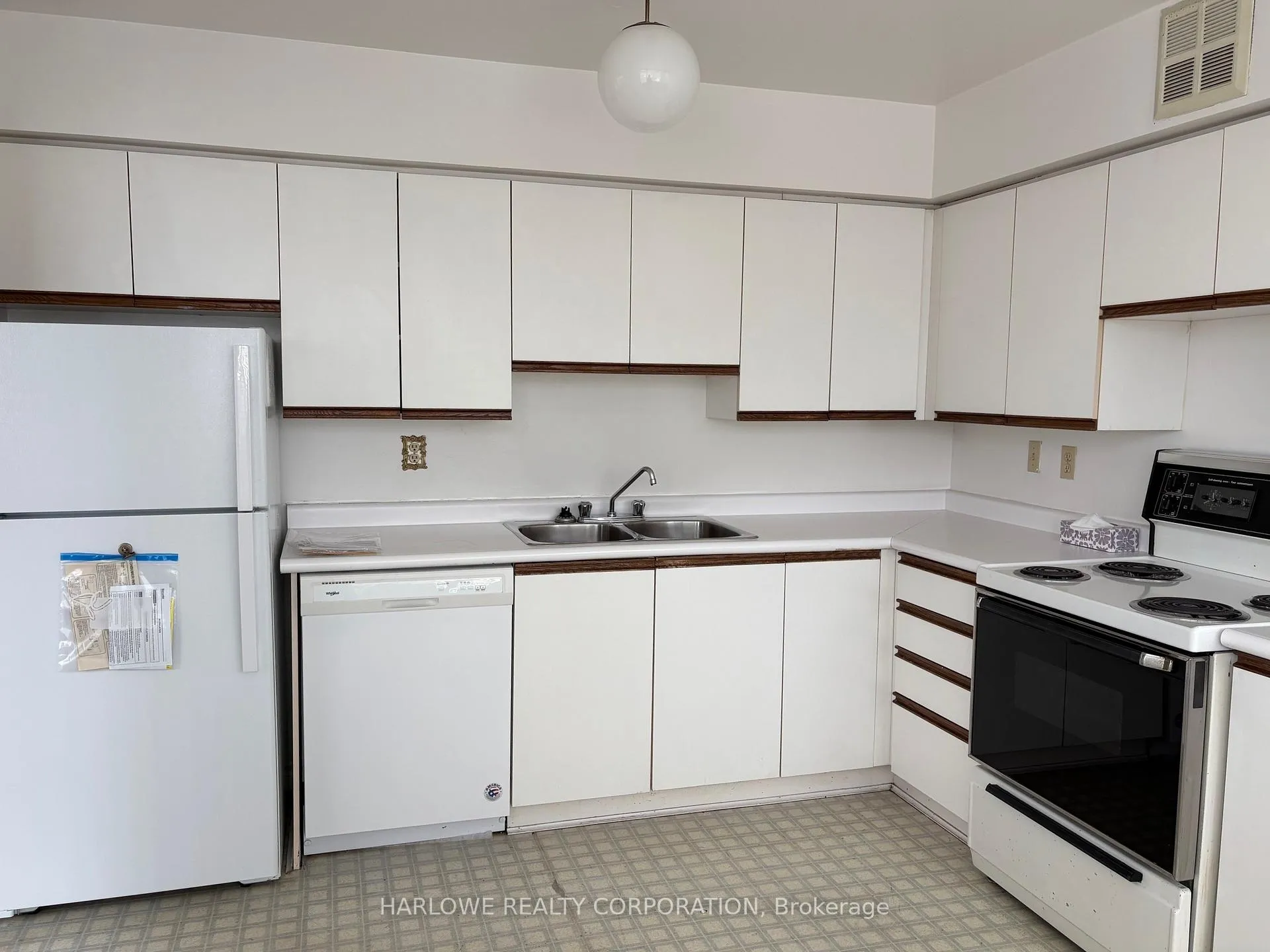 Photo 2 of Unit 1201, 4 Park Vista, Toronto, O'Connor-Parkview — HOMEH