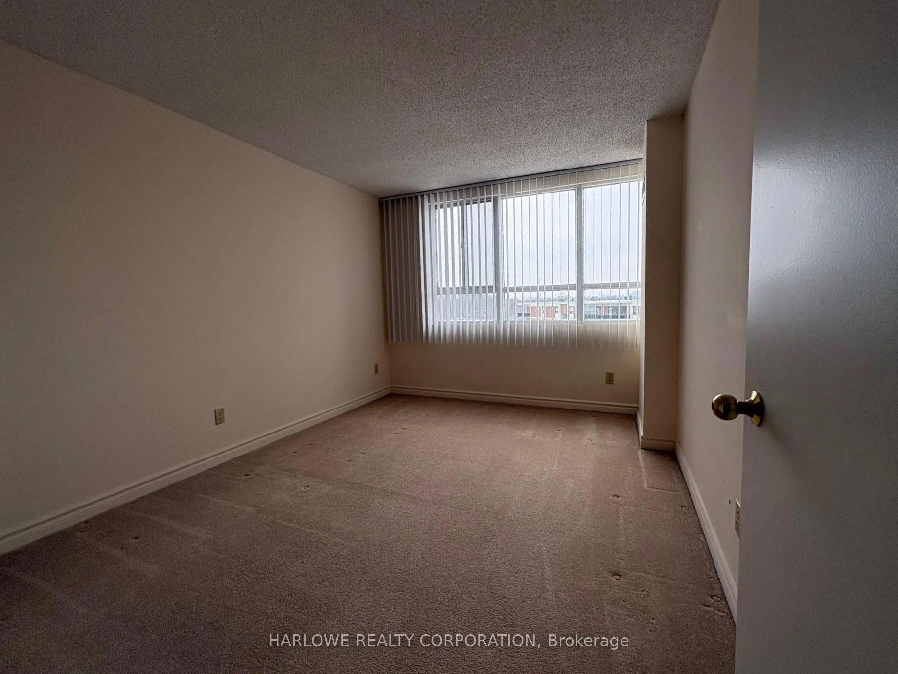 Photo 4 of Unit 1201, 4 Park Vista, Toronto, O'Connor-Parkview — HOMEH