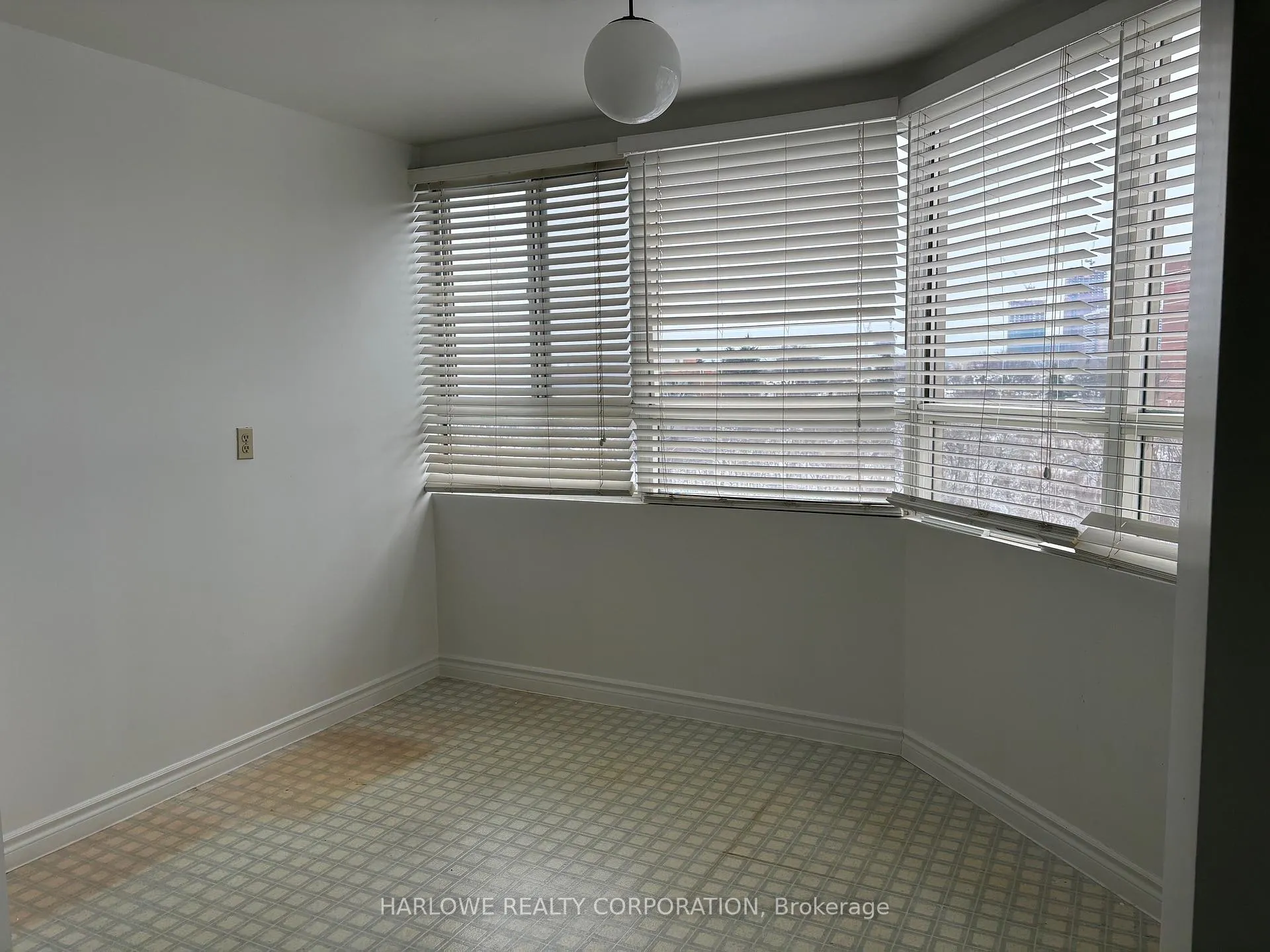 Photo 6 of Unit 1201, 4 Park Vista, Toronto, O'Connor-Parkview — HOMEH