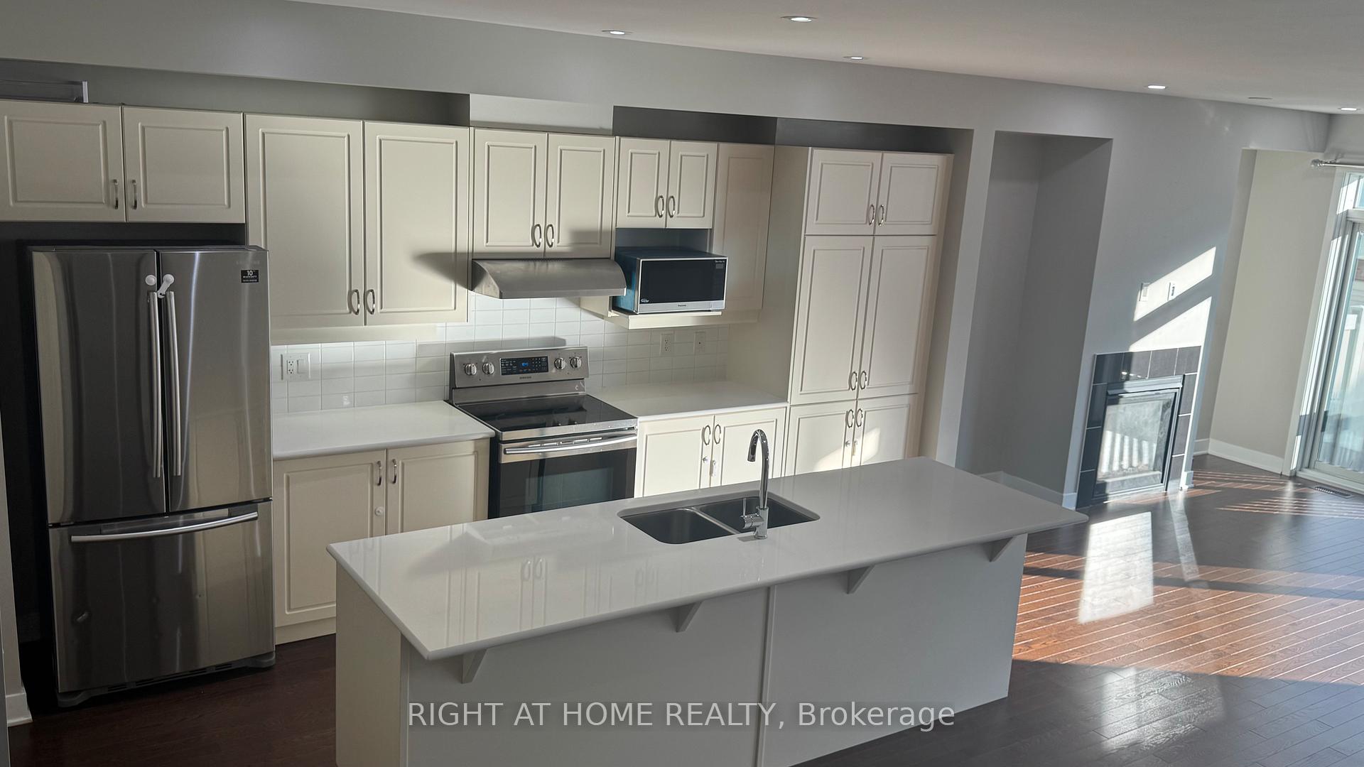 Photo 5 of 771 Twist Way, Ottawa, Kanata - Emerald Meadows/Trailwest — HOMEH