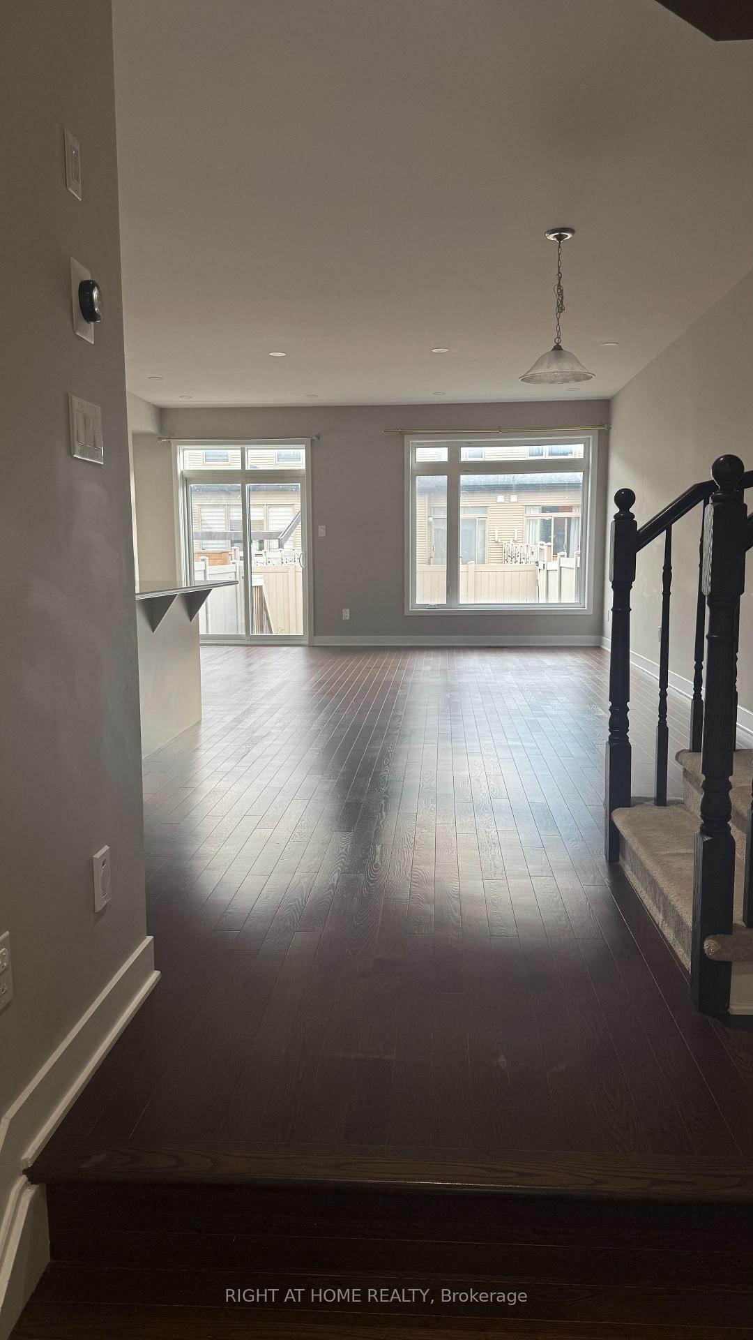 Photo 8 of 771 Twist Way, Ottawa, Kanata - Emerald Meadows/Trailwest — HOMEH