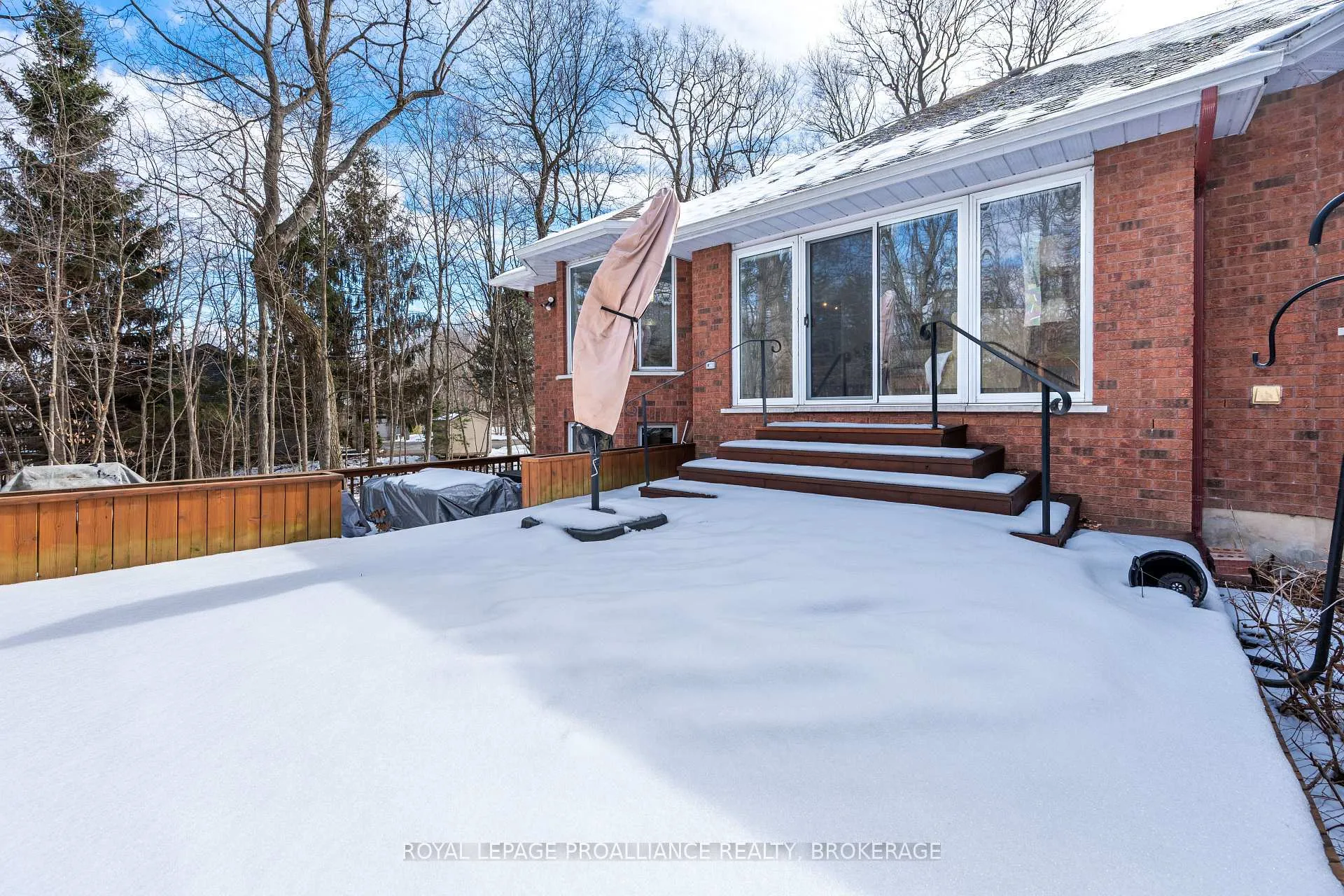 Photo 40 of 2 Riverside Drive, Kingston, Kingston East (incl CFB Kingston) — HOMEH
