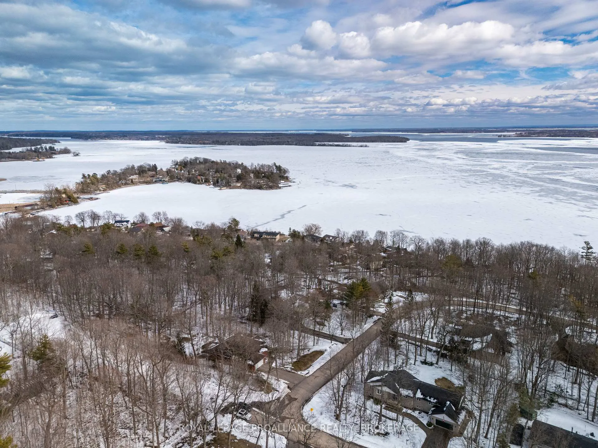 Photo 45 of 2 Riverside Drive, Kingston, Kingston East (incl CFB Kingston) — HOMEH