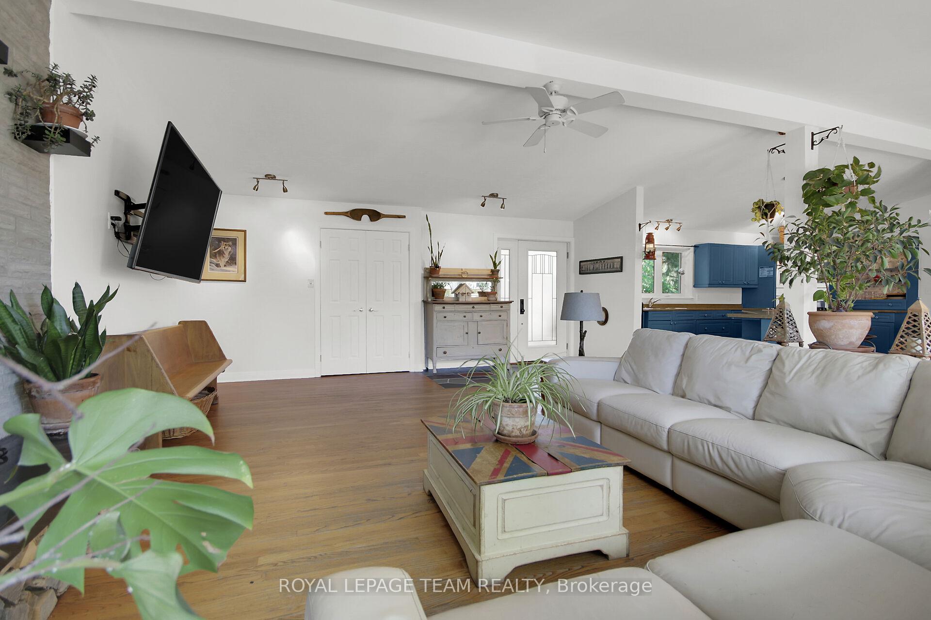 Photo 8 of 1063 Island View Drive, Ottawa, Manotick South to Roger Stevens — HOMEH