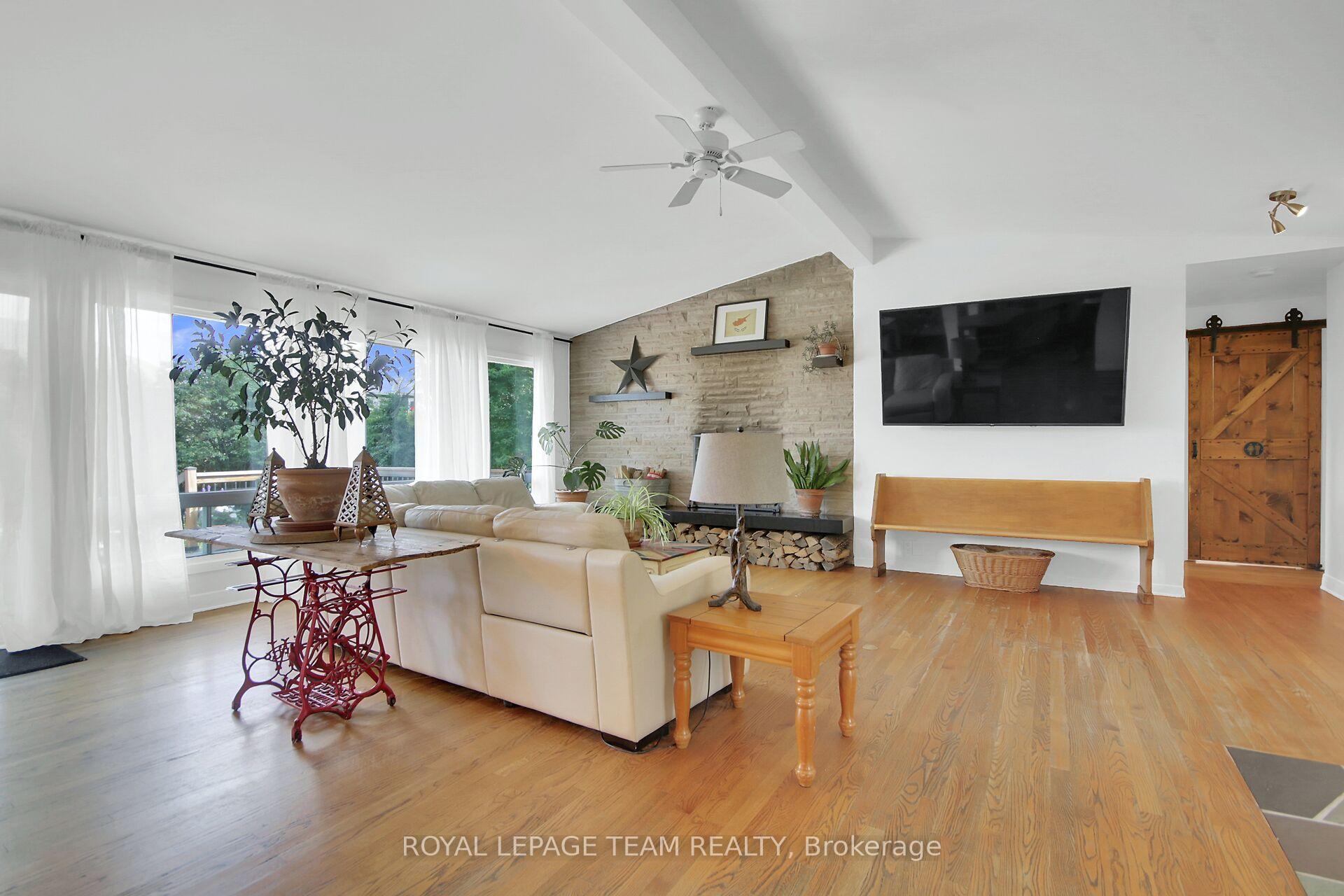 Photo 9 of 1063 Island View Drive, Ottawa, Manotick South to Roger Stevens — HOMEH