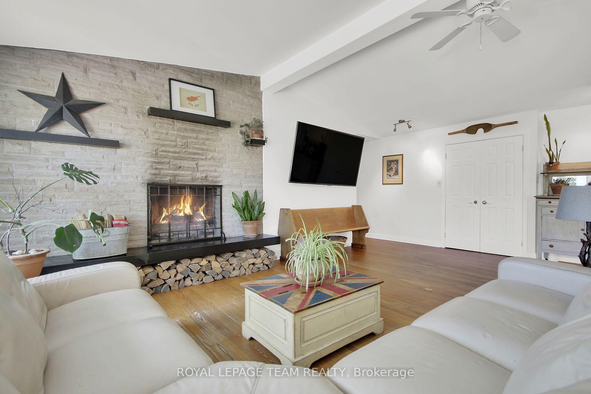 Photo 10 of 1063 Island View Drive, Ottawa, Manotick South to Roger Stevens — HOMEH
