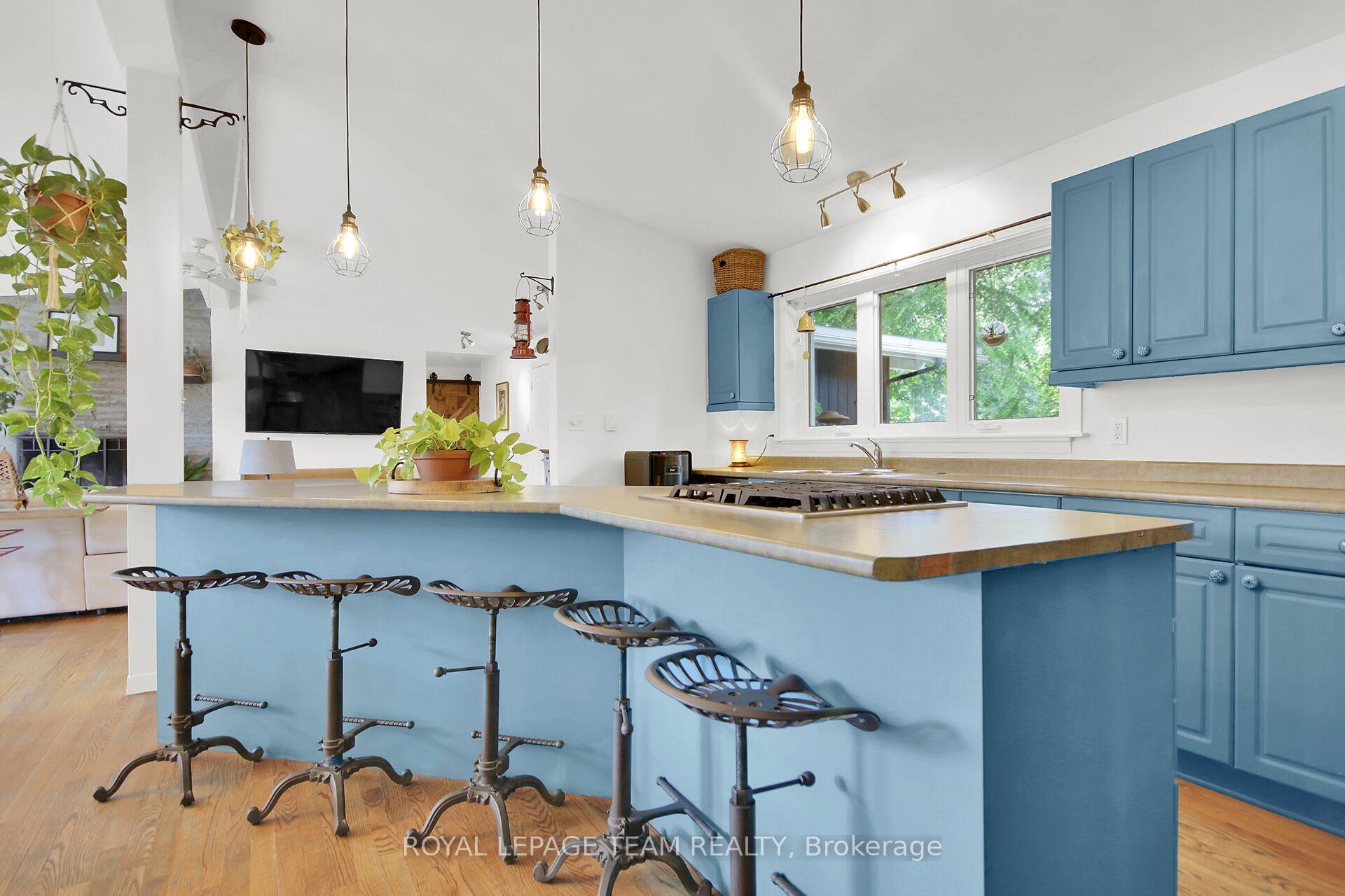 Photo 15 of 1063 Island View Drive, Ottawa, Manotick South to Roger Stevens — HOMEH