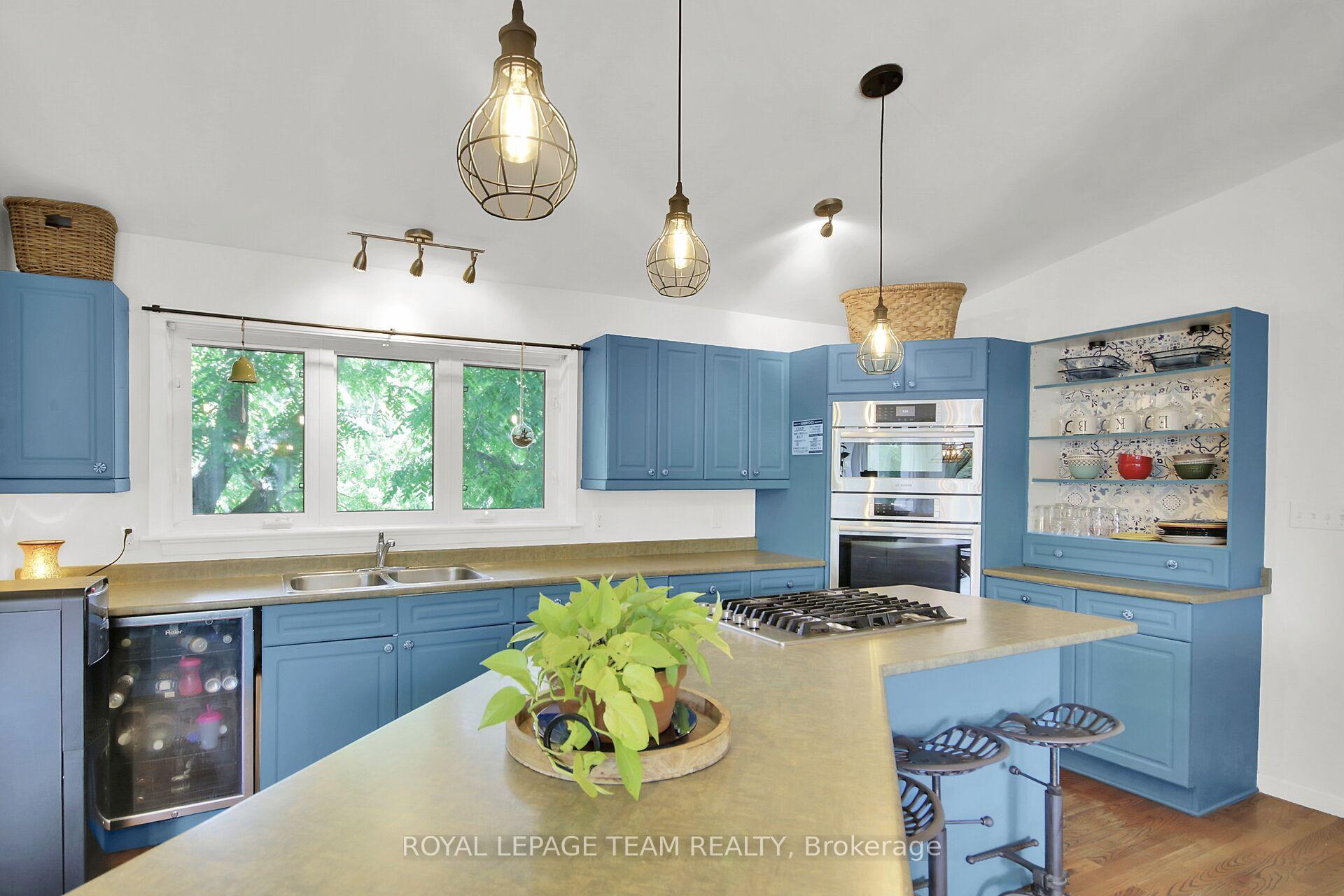 Photo 17 of 1063 Island View Drive, Ottawa, Manotick South to Roger Stevens — HOMEH