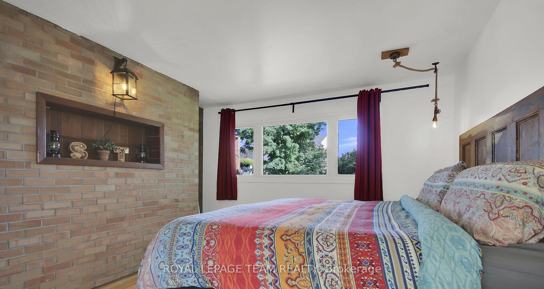 Photo 25 of 1063 Island View Drive, Ottawa, Manotick South to Roger Stevens — HOMEH
