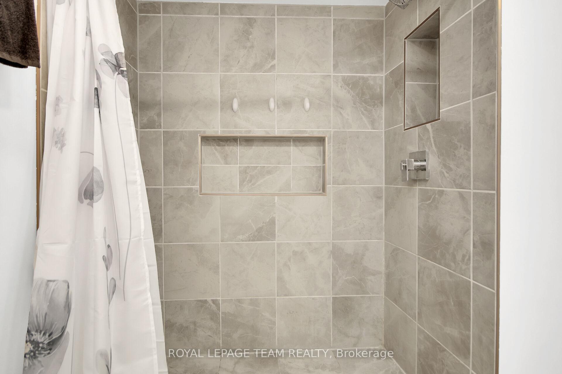 Photo 37 of 1063 Island View Drive, Ottawa, Manotick South to Roger Stevens — HOMEH