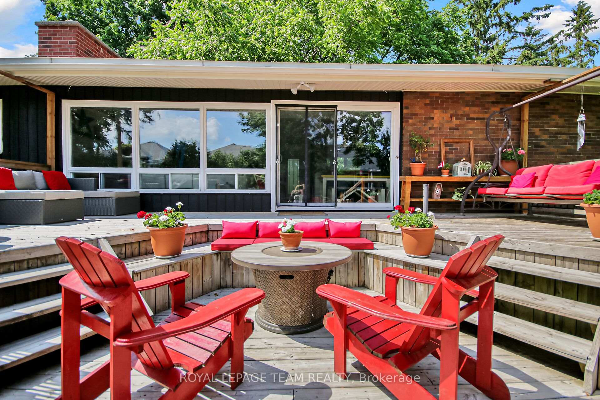 Photo 45 of 1063 Island View Drive, Ottawa, Manotick South to Roger Stevens — HOMEH