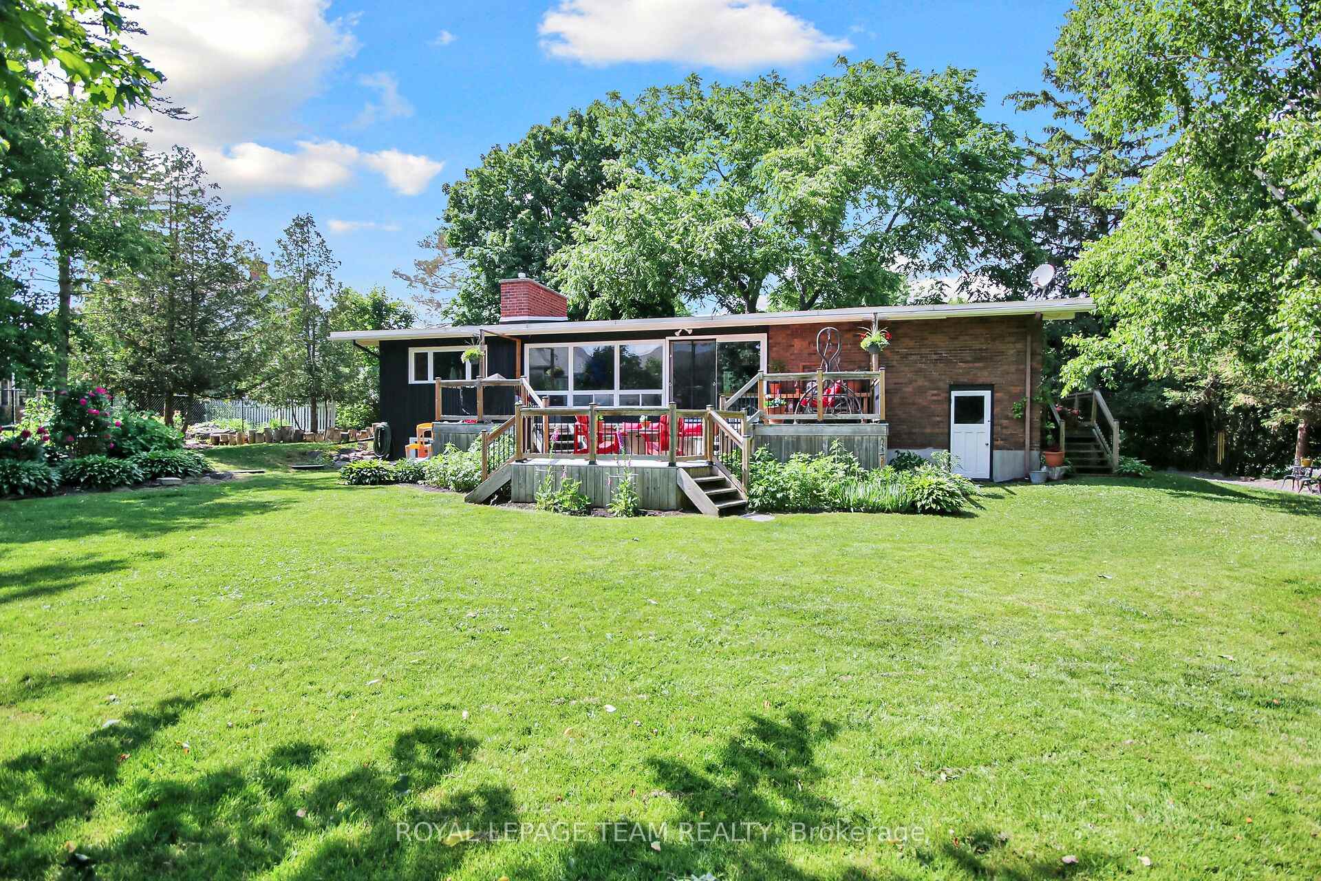 Photo 46 of 1063 Island View Drive, Ottawa, Manotick South to Roger Stevens — HOMEH