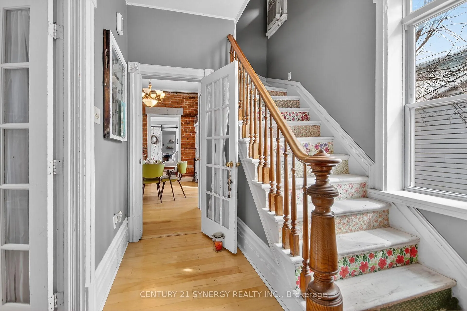 Photo 2 of 49 Queen Street N, Carleton Place — HOMEH