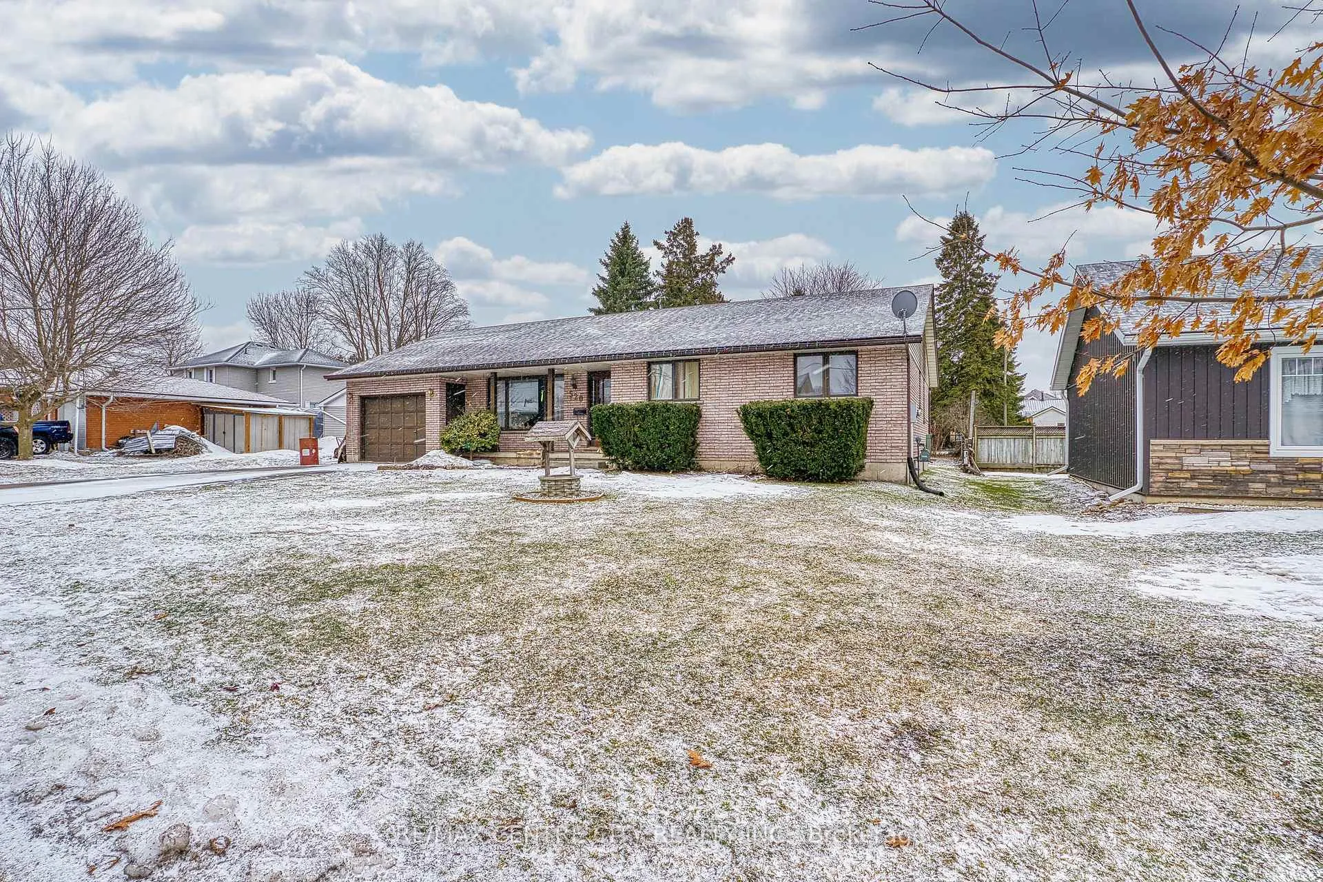 Photo 4 of 520 Victoria Street, Minto — HOMEH