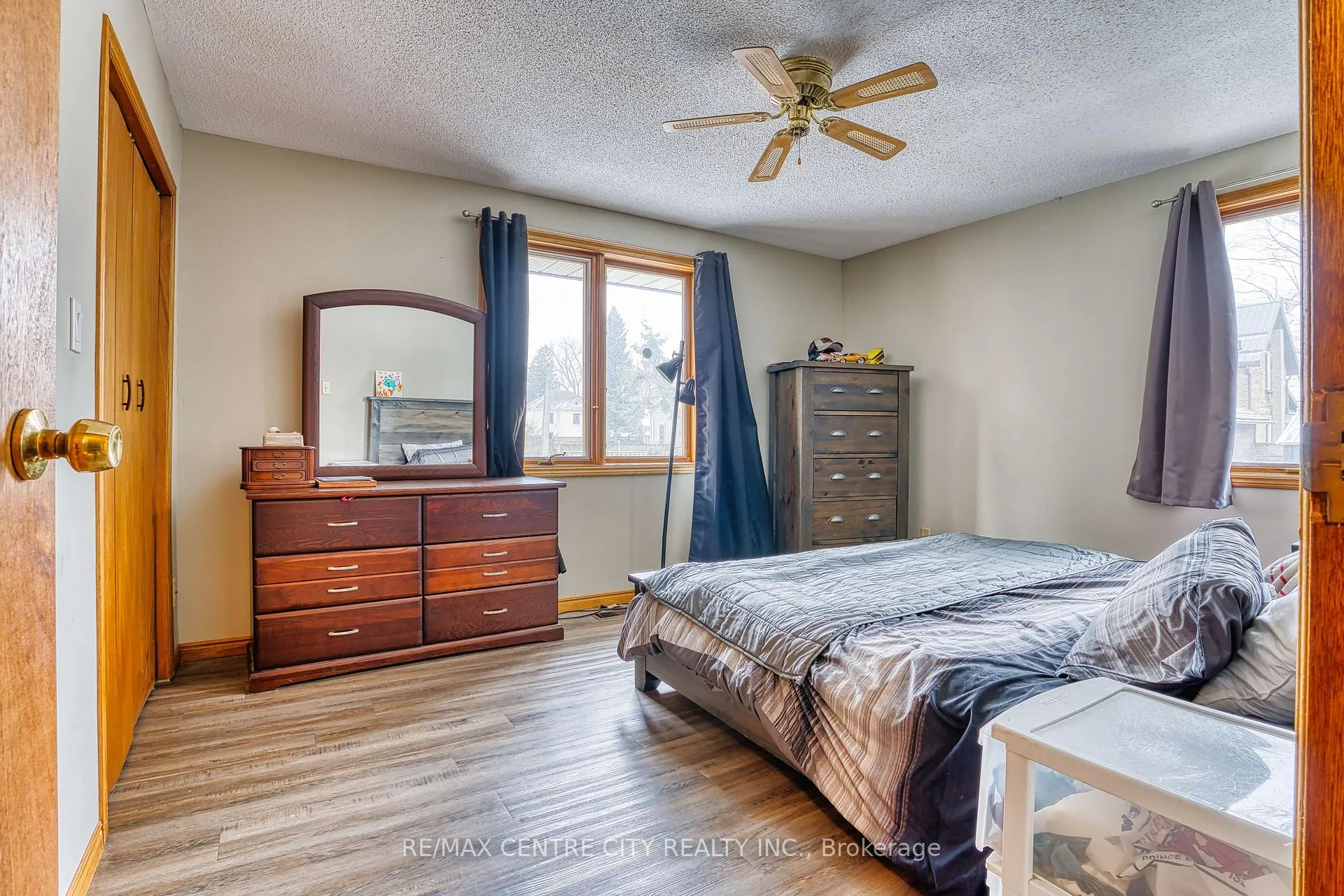 Photo 9 of 520 Victoria Street, Minto — HOMEH