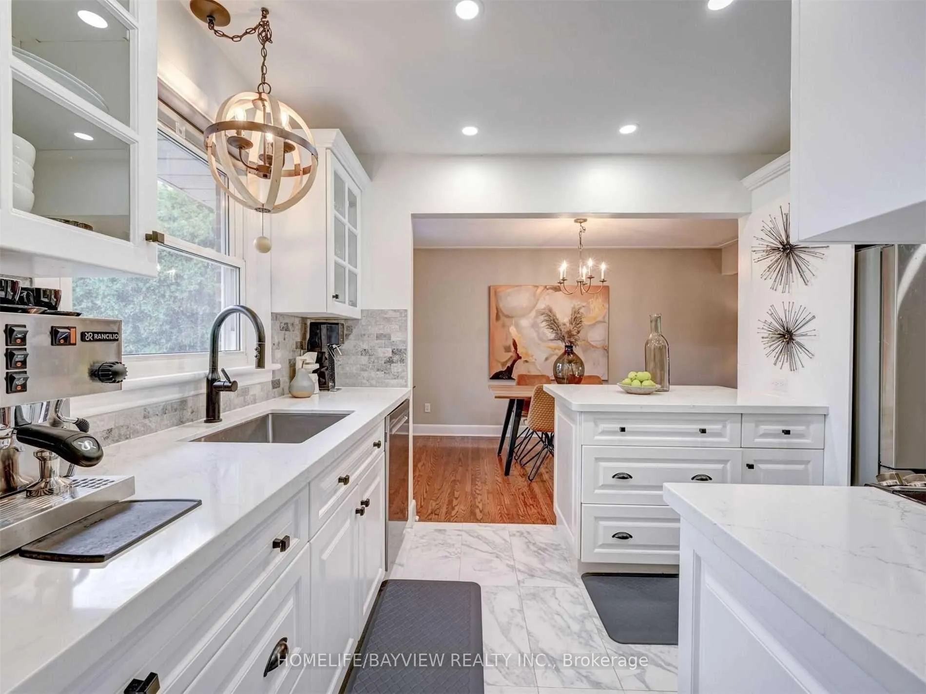 Photo 12 of 414 Dorchester Crescent, Burlington, LaSalle — HOMEH