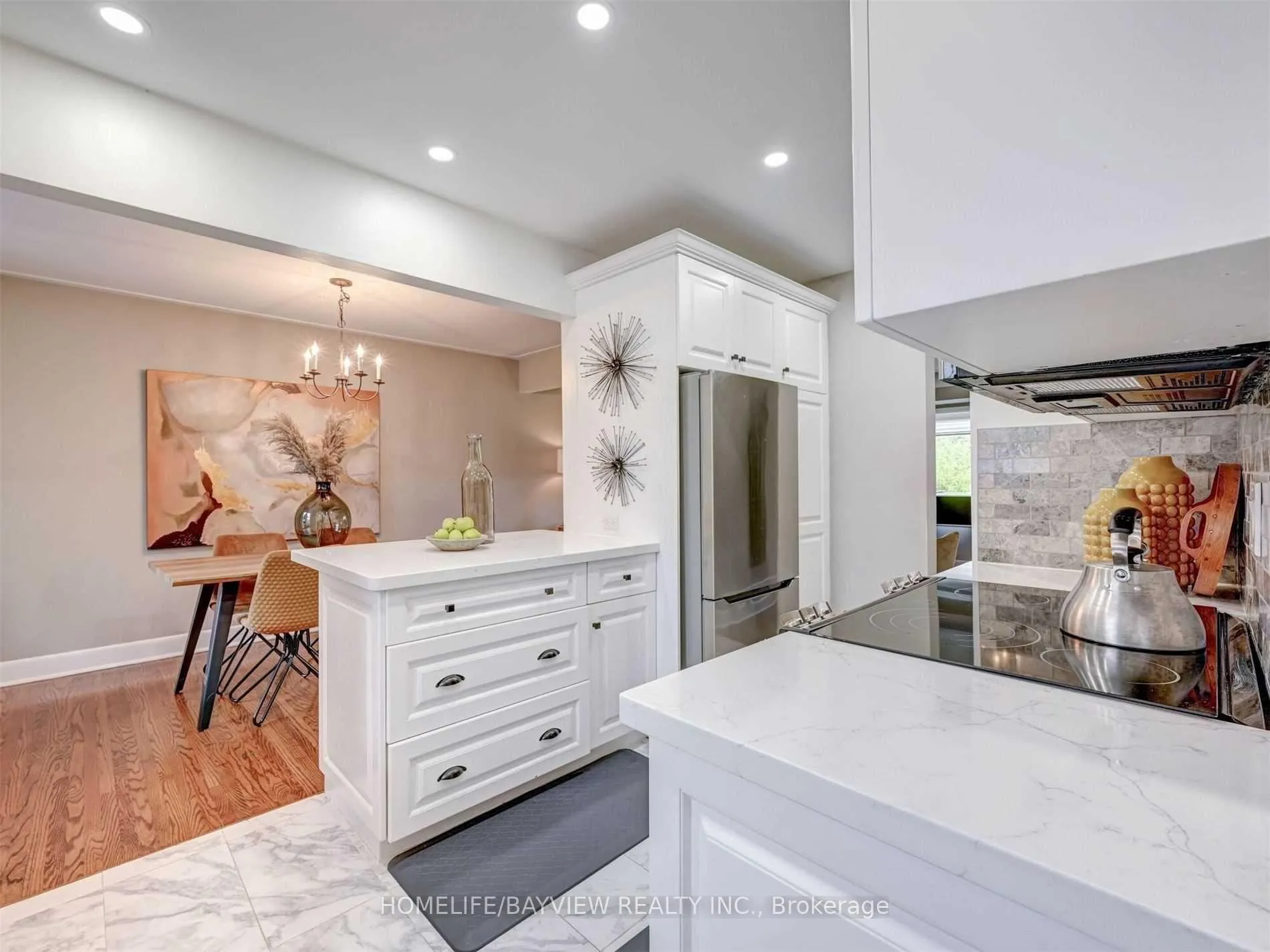 Photo 13 of 414 Dorchester Crescent, Burlington, LaSalle — HOMEH