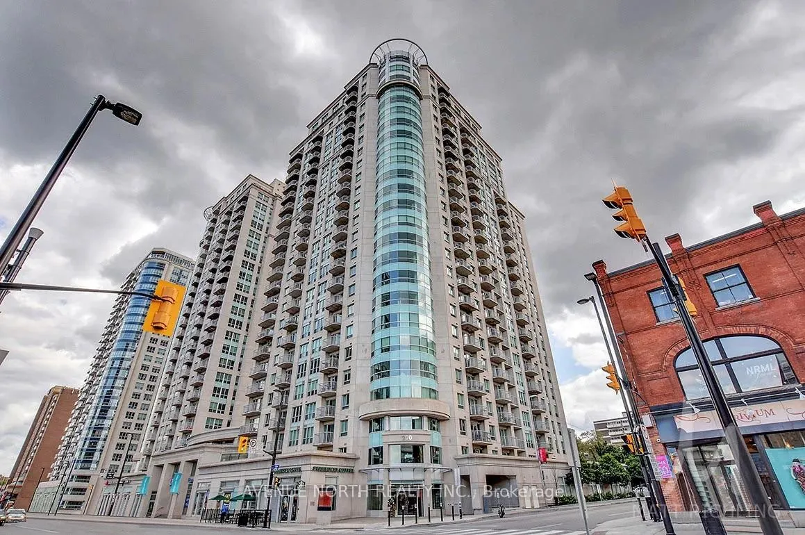 Front of Unit 411, 200 Rideau Street