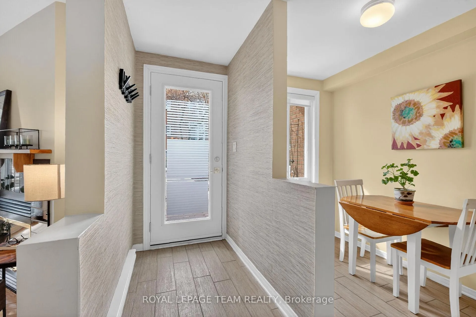 Photo 5 of Unit 202A, 62 Donald Street, Ottawa, Overbrook — HOMEH