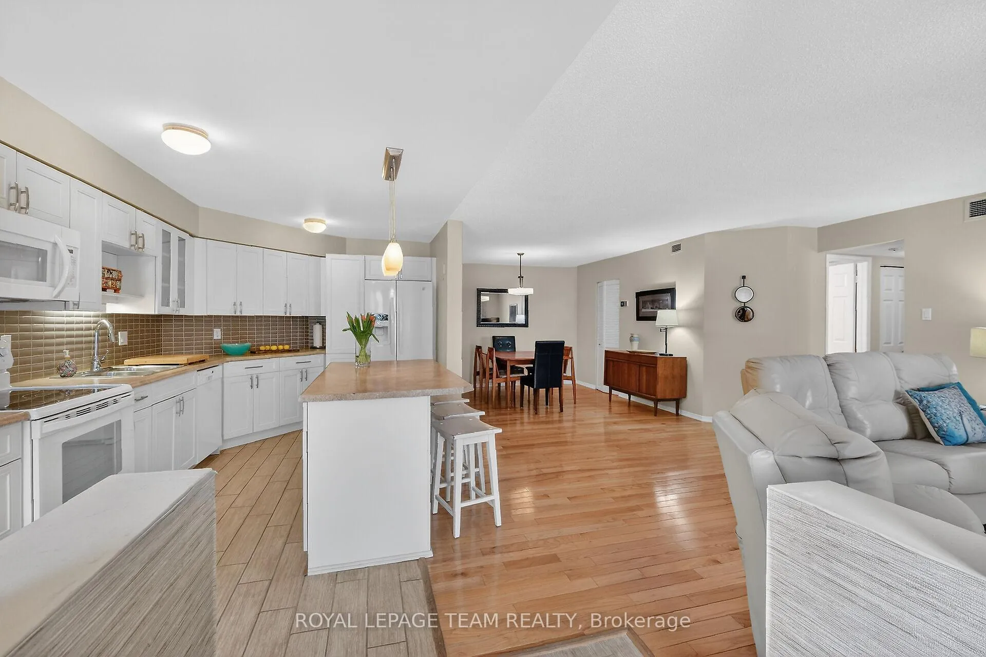 Photo 7 of Unit 202A, 62 Donald Street, Ottawa, Overbrook — HOMEH