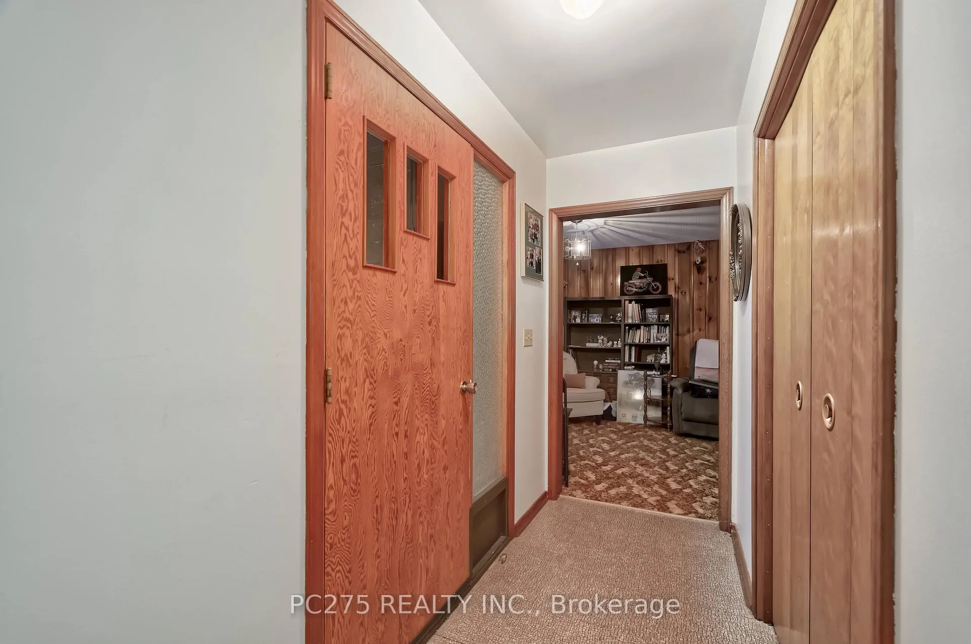 Photo 4 of 6256 Egremont Road, Warwick, Watford — HOMEH