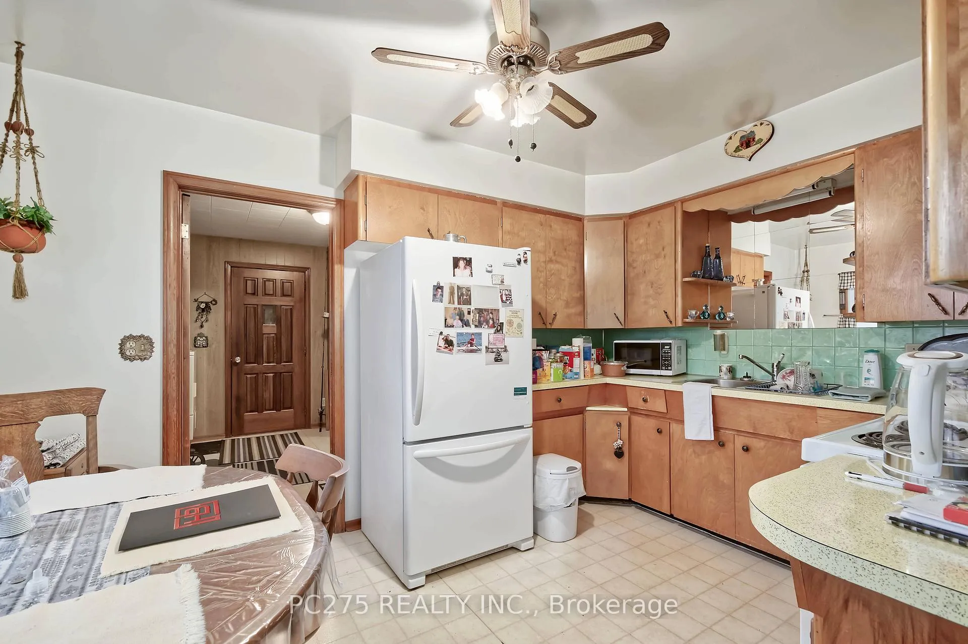Photo 12 of 6256 Egremont Road, Warwick, Watford — HOMEH