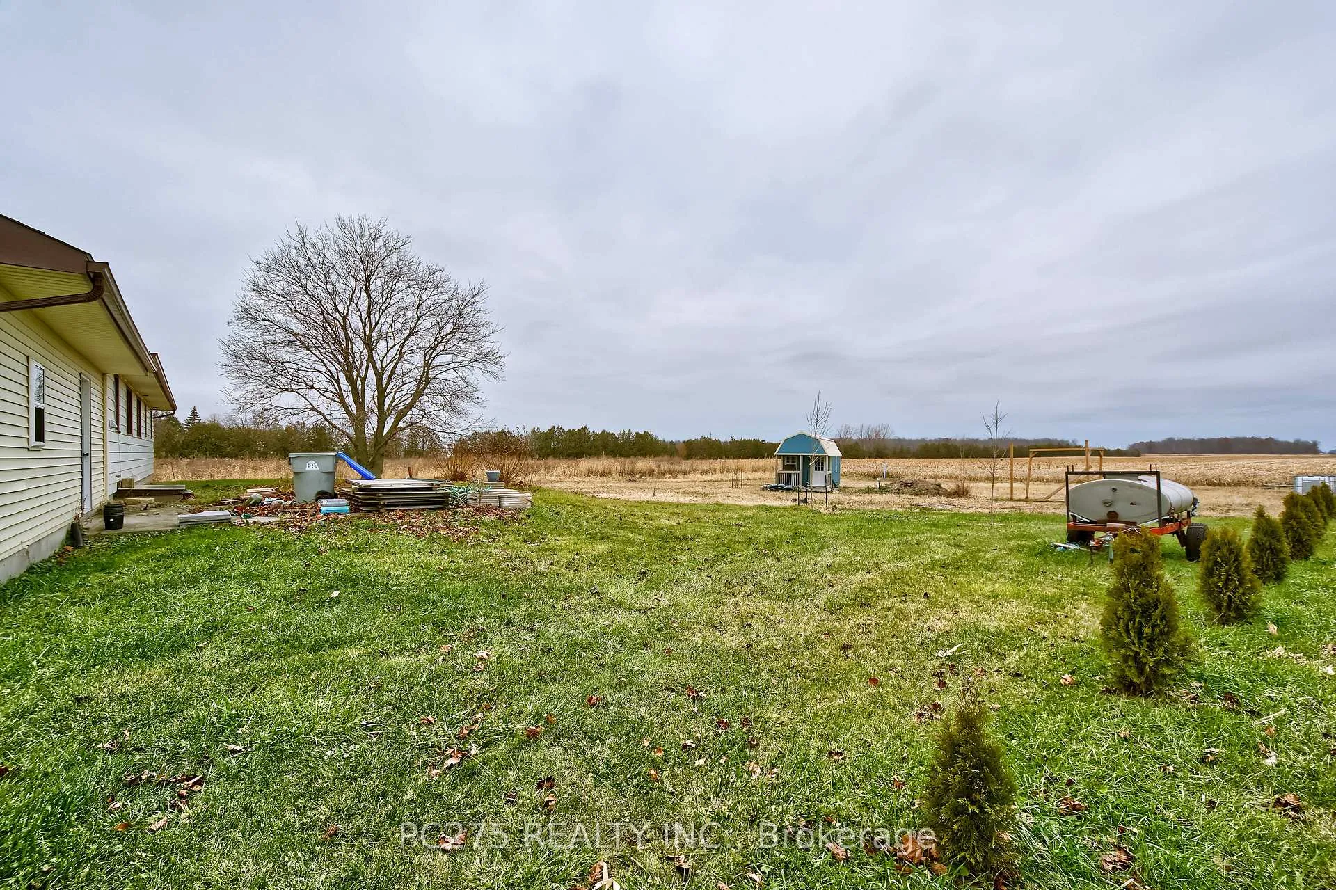 Photo 24 of 6256 Egremont Road, Warwick, Watford — HOMEH