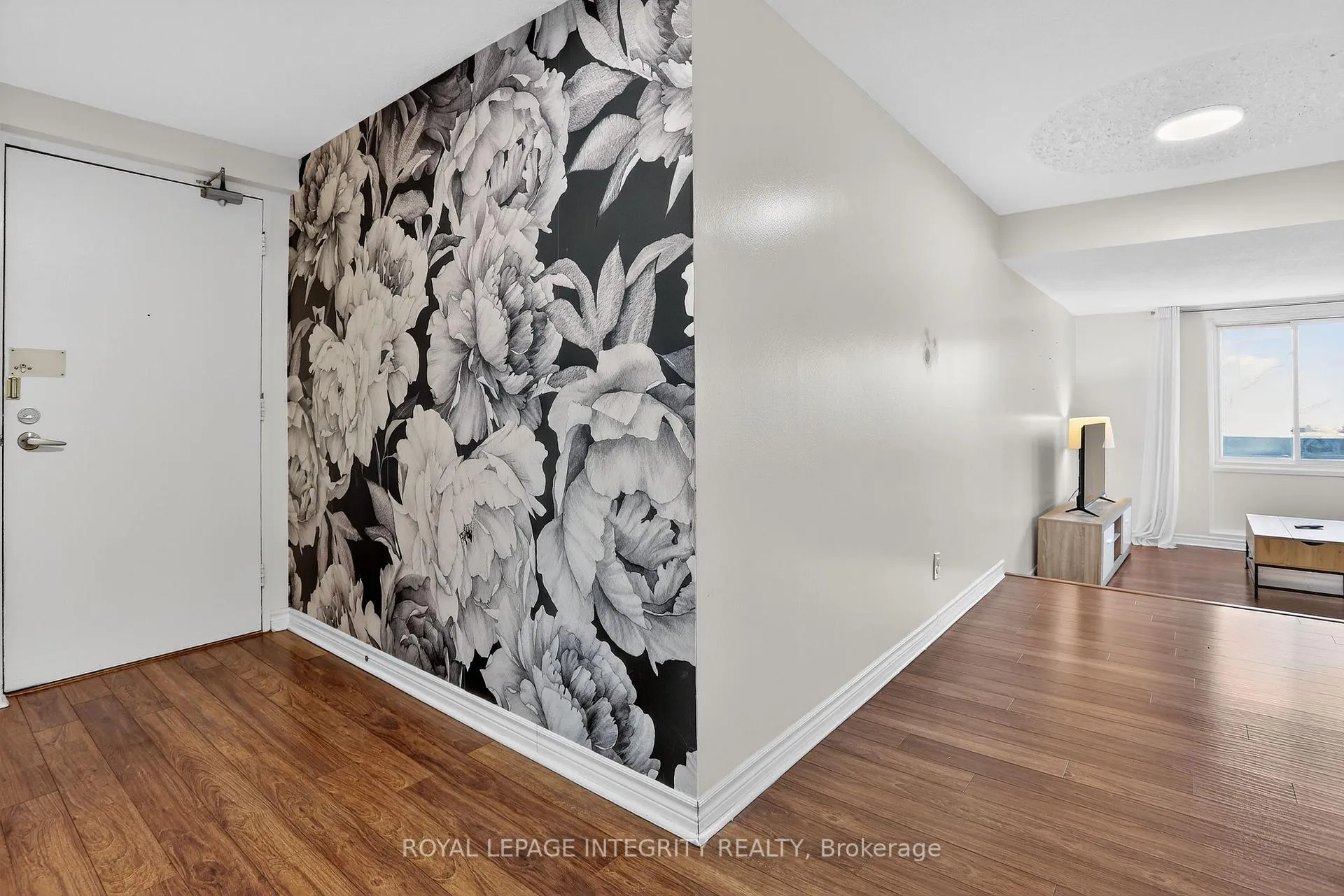 Photo 3 of Unit 605, 1599 Lassiter Terrace, Ottawa, Beaconwood — HOMEH