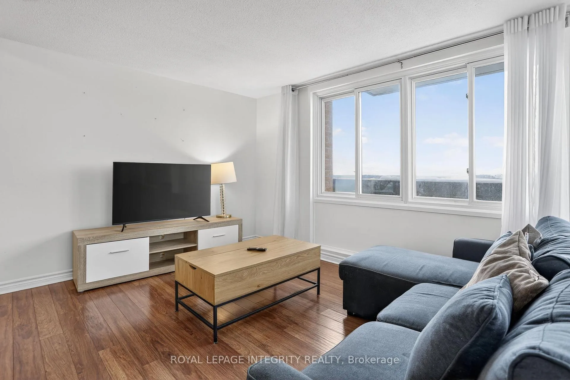Photo 5 of Unit 605, 1599 Lassiter Terrace, Ottawa, Beaconwood — HOMEH