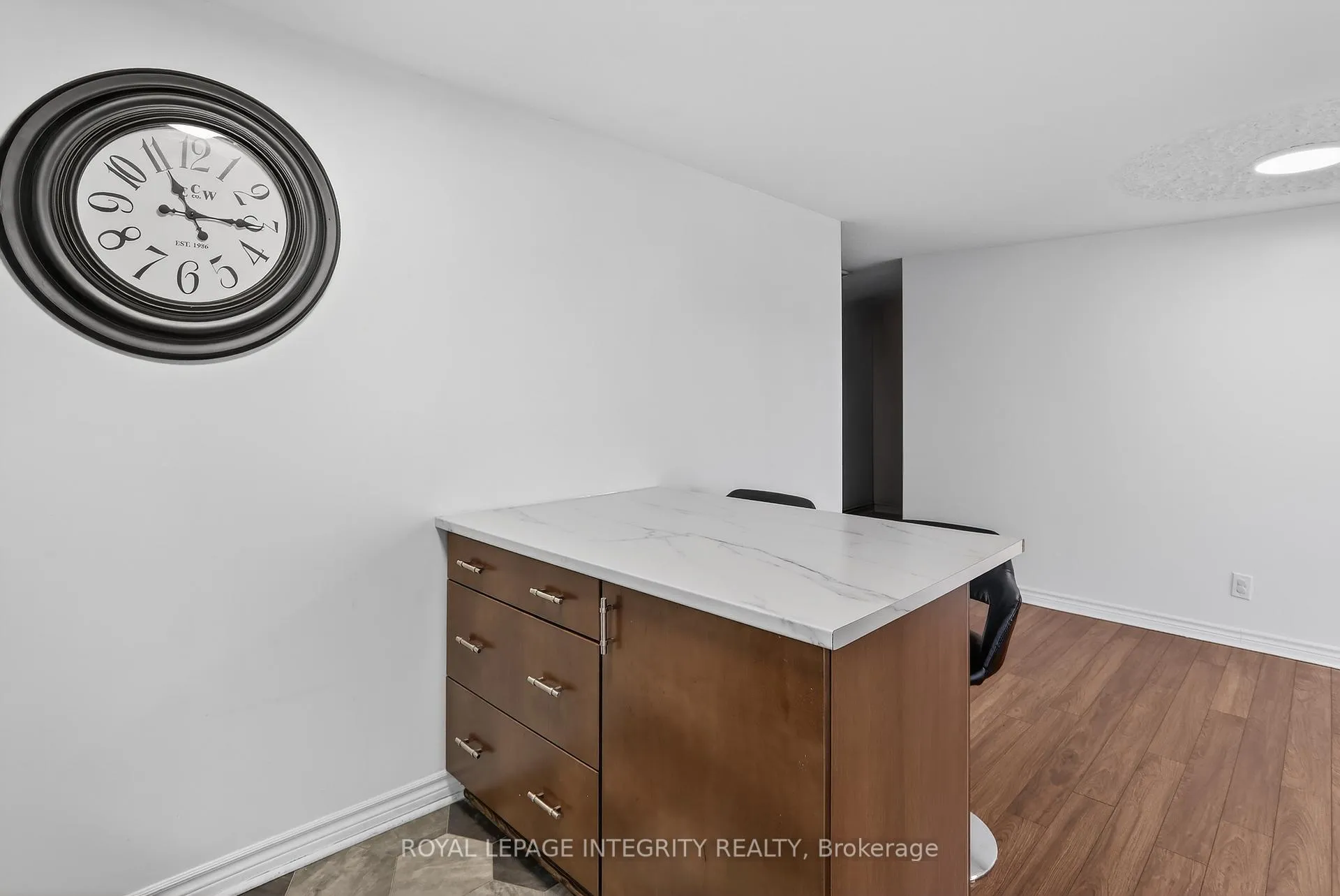 Photo 11 of Unit 605, 1599 Lassiter Terrace, Ottawa, Beaconwood — HOMEH