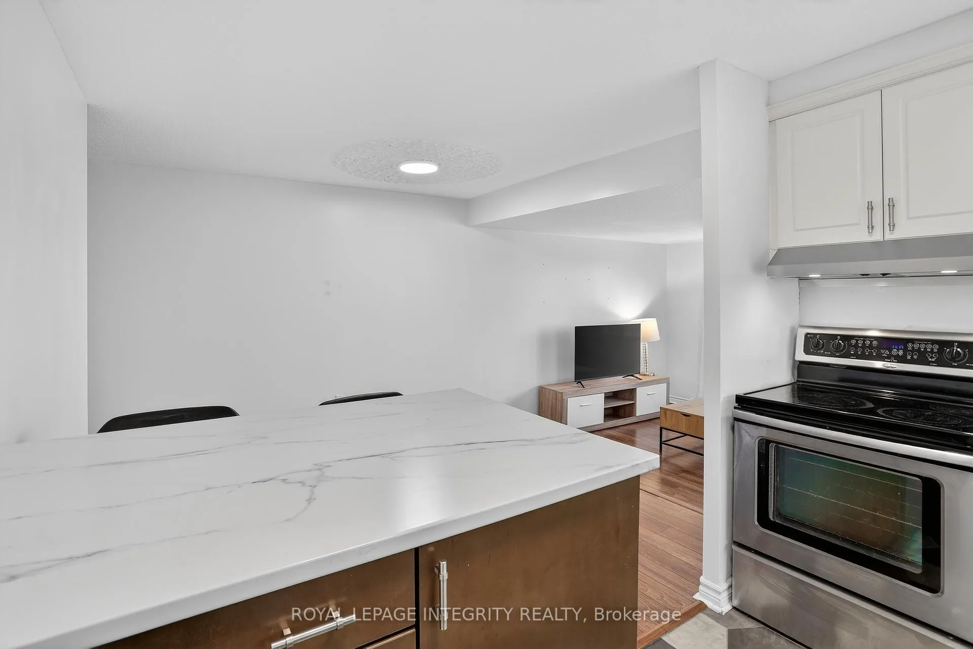 Photo 12 of Unit 605, 1599 Lassiter Terrace, Ottawa, Beaconwood — HOMEH